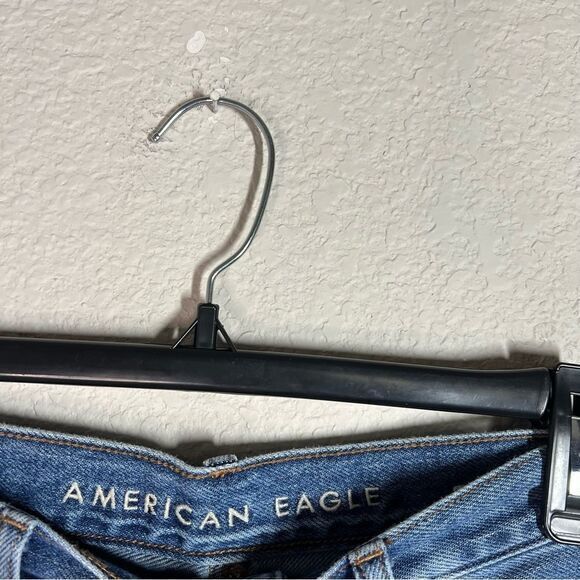 American Eagle Blue High Rise Cuffed Mom Short Shorts Women's Size 4 - Picture 4 of 8